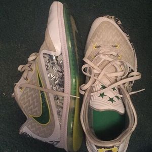 Men’s Basketball Shoes